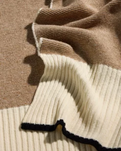 Plaids><noscript><img width=