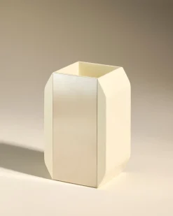 Vases><noscript><img width=